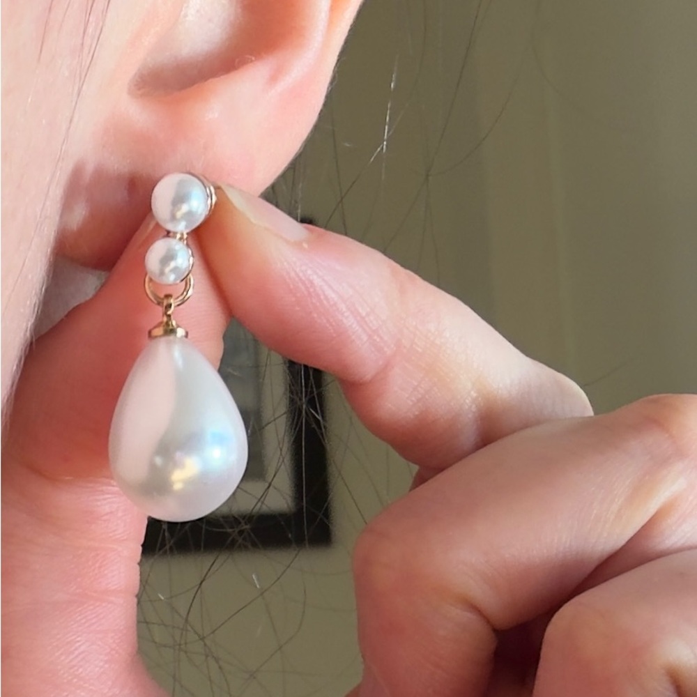 Betty & Biddy Pearl Drop Earrings (NWT) Perfect bridal earrings